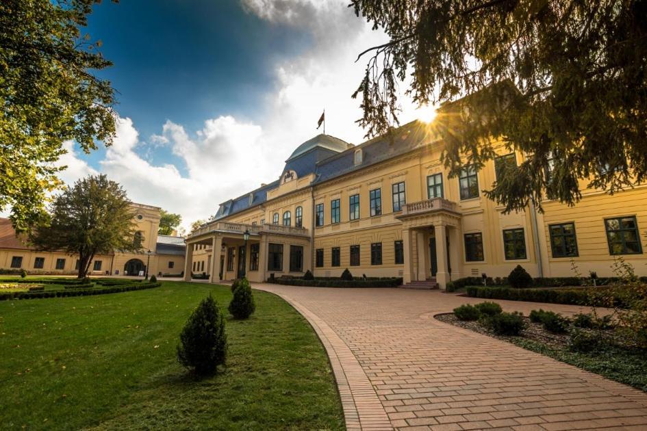 Holiday In Gyula Extérieur photo